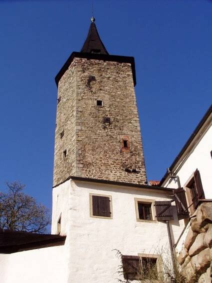 věž hradu Roštejn