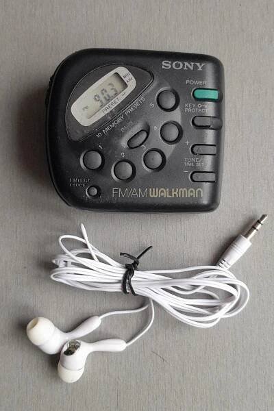 Kapesní stereoradio - Walkman SONY - SRF-M32