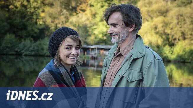 RECENZE: Už potřetí se staví vatra. Do Osady dorazila epidemie pohody - iDNES.cz