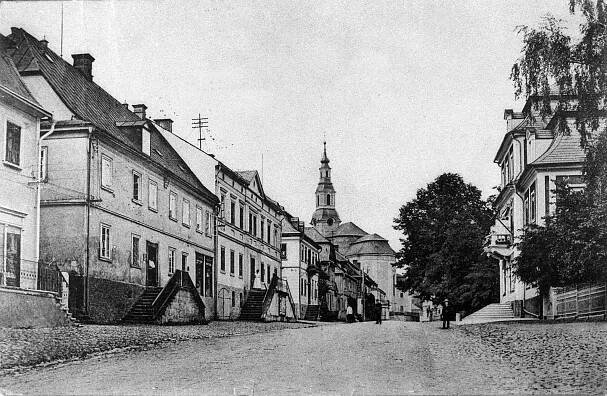 Nový Bor, ulice směrem od Sloupu; před rokem 1917 (sbírka Jiřího Fiedlera).