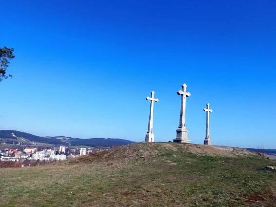 Cesty poničené při těžbě prošly opravou, turisté nemusí blátem