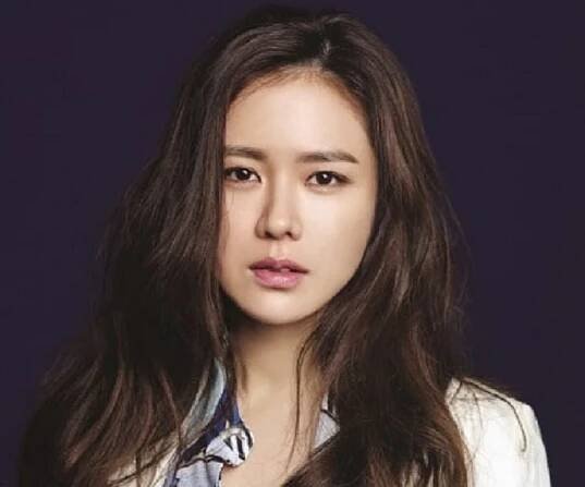 Son Ye-jin Biography - Facts, Childhood, Family Life & Achievements of South Korean Actress