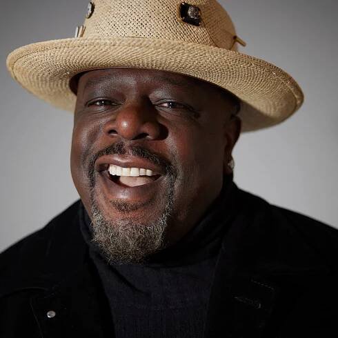 Cedric the Entertainer enjoying life in his 'Neighborhood'