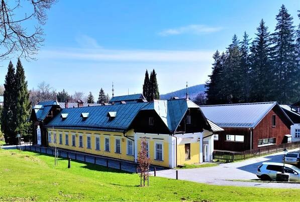 Fotografie - Bazénový komplex - Horské lázně Karlova Studánka - 28.04.2023