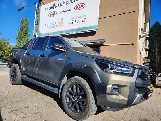 Toyota Hilux 2.8-INVISIBLE SPORT-1.maj-DPH