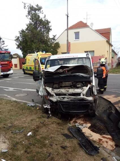 Vážná nehoda ve Vranovicích - 5 - GALERIE: Vážná nehoda ve Vranovicích (5/8)