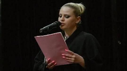 Ztrapnila se ještě více než ve Štikách? Boubelka Charlotte vyrazila na casting do muzikálu, byla to katastrofa - Super.cz
