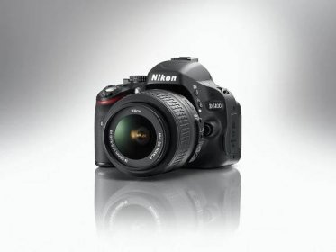Článek NikonClub | Nikon představil D5100 - nástupce pětitisícovky - je se na co těšit