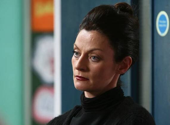 Mizerná výchova - Self-Defence - Z filmu - Michelle Gomez