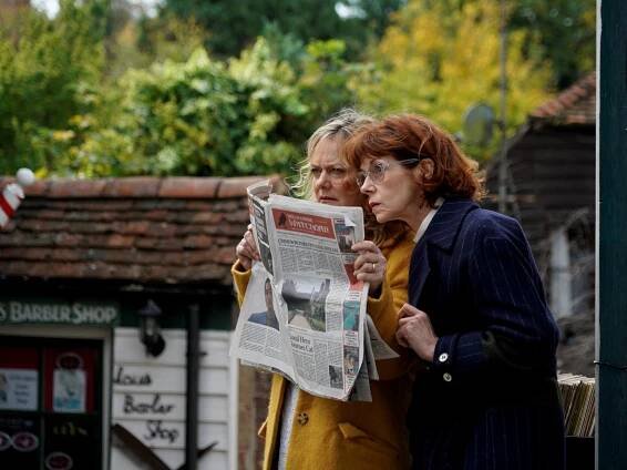 Sarah Woodward, Siobhan Redmond - Queens of Mystery - Death by Vinyl, Final Chapter - Z filmu