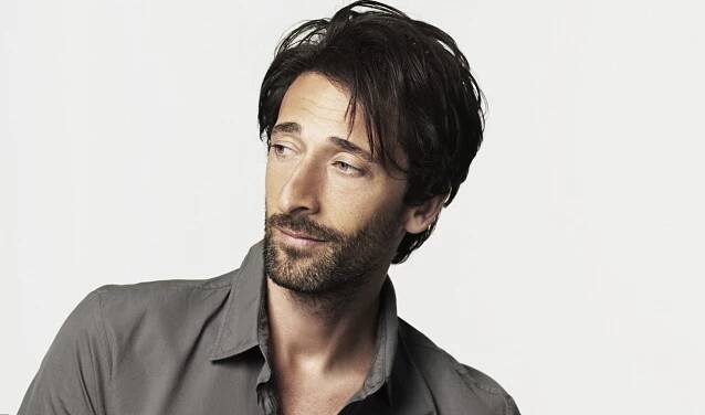 Adrien Brody height, weight, age. Body measurements.
