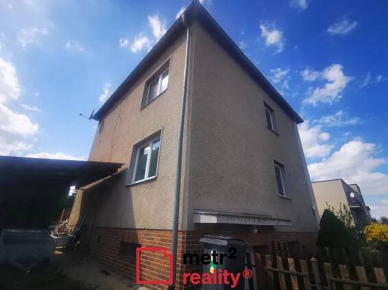 Prodej rodinného domu 230 m², pozemek 597 m², Kožušany-Tážaly - Kožušany