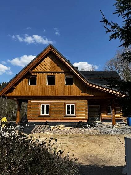 Masivní dřevěné dubové hoblované prkno — Dubové řezivo - S láskou k dubu