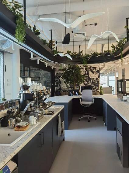 Scott Weber work space, Praha – Chodov // AluNAD // Zakázková výroba konstrukcí z hliníku
