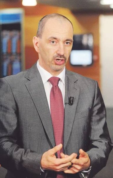 Martin Kuba, lékař, který ošetřoval zraněné u Nažidel. Dnes je ministrem.