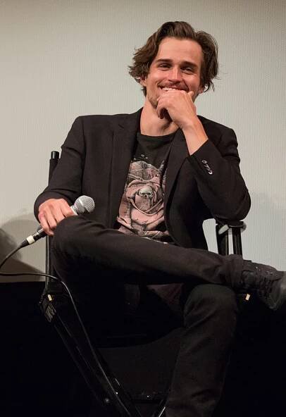 Jon-Michael Ecker - Wikipedia