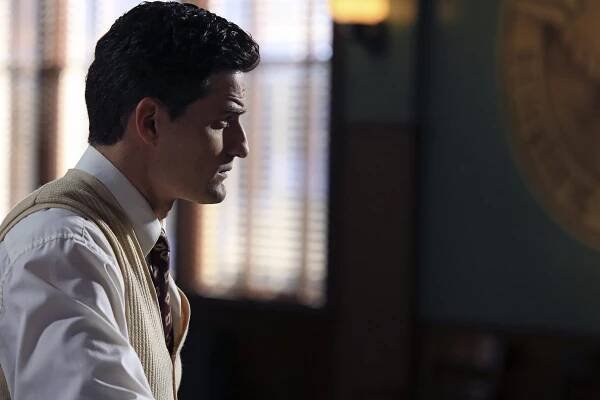 Agent Carter - The Blitzkrieg Button - Z filmu - Enver Gjokaj