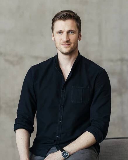 Portrait of David Schneider