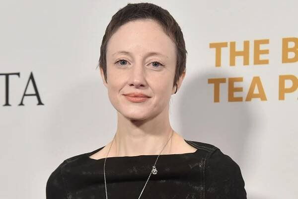 Gwyneth Paltrow, Edward Norton and More Are Helping Andrea Riseborough's Best Actress Oscar Chances