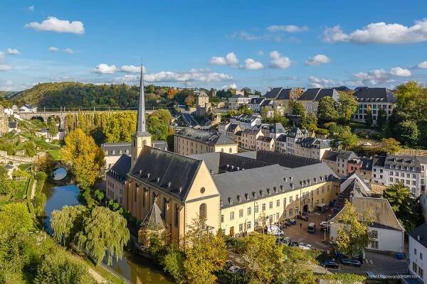 Autumn in Luxembourg - Autumn in Luxembourg City's Grund neighbourhood with the Abbey of Neumunster along the Alzette river - Autumn Abbey