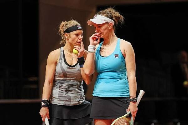 Tennis Tracker: Krejčíková se Siegemundovou nenastoupily, Macháč do finále deblu neprošel