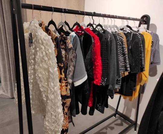 Extravagantní i elegantní dámská móda v butiku Fashion Delizé vás jistě osloví