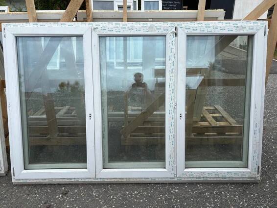 Okno PVC Trocal 2370x1470MM, trojkřídlé, dvojsklo, starší