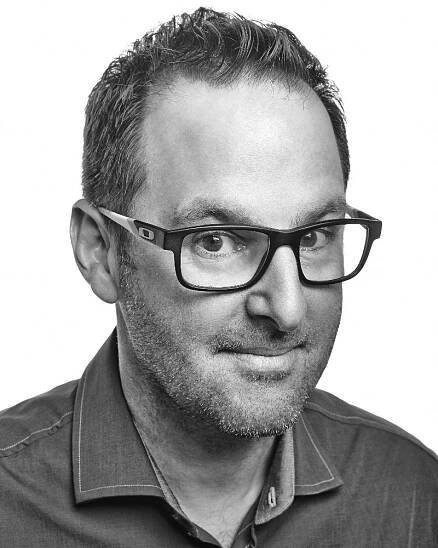 Ian White Photography - GLOW STUDIO TEAM PORTRAITS