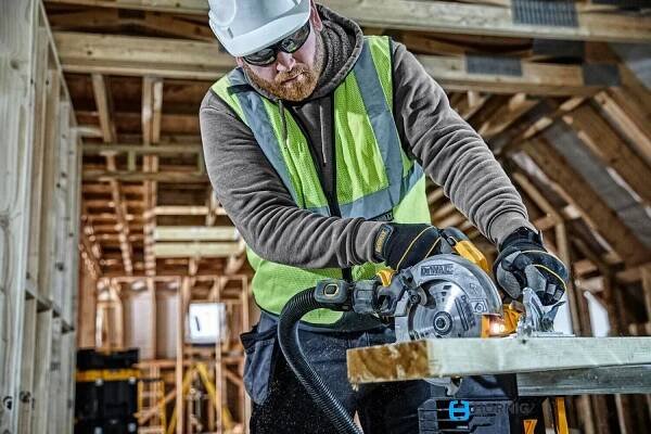 DeWalt DCS570P2 aku okružní pila 18V/2*5Ah, bezuhlíkový motor, prořez 64mm