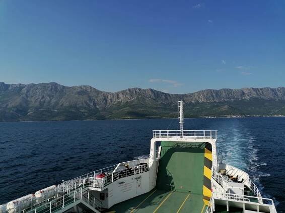 Trajekt na Hvar