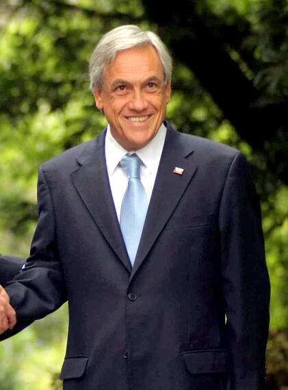 Soubor:Novoa Piñera recorte.jpg – Wikipedie