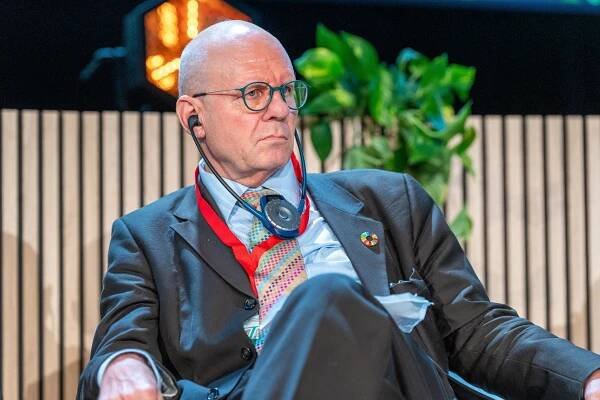 Shaping the future of farming and the agri-food sector - European Commission