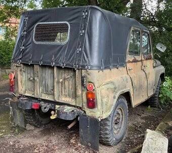 UAZ - 5