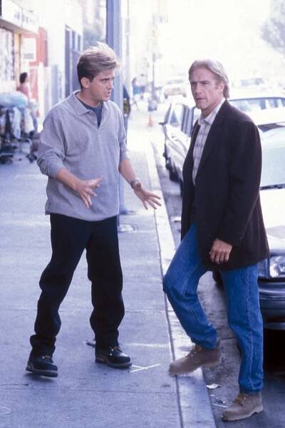 Diagnóza vražda - Living on the Streets Can Be Murder - Z filmu - Charlie Schlatter, Barry Van Dyke
