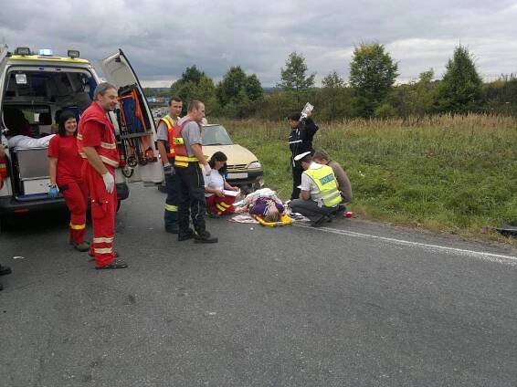FOTOGALERIE: Pět zraněných při nehodě u Svitav