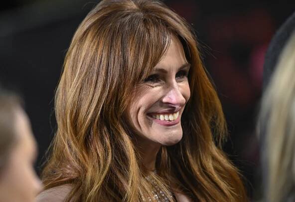 Barva sezóny? Zrzavá. Vrátily se k ní Julia Roberts i Emma Stone