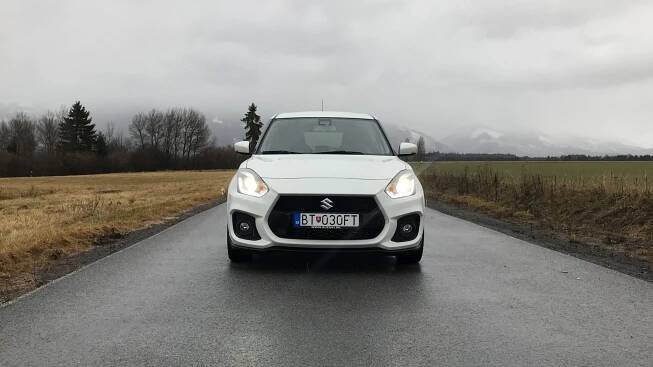 2022 Suzuki Swift Sport 1.4 BoosterJet Hybrid test recenzia skúsenosti