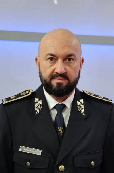 Šéf prezidentské ochranky pro Blesk: O „prsatém“ útoku na Zemana i ochraně pro Pavla či Babiše