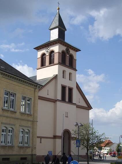 Soubor:St. Phillipus und Jakobus, Oberhausen.jpg – Wikipedie