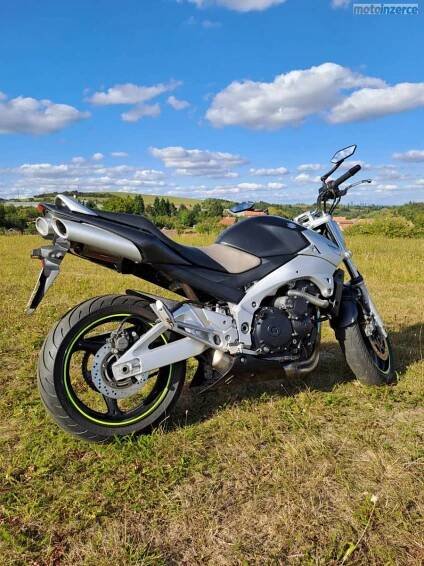 Suzuki GSR 600