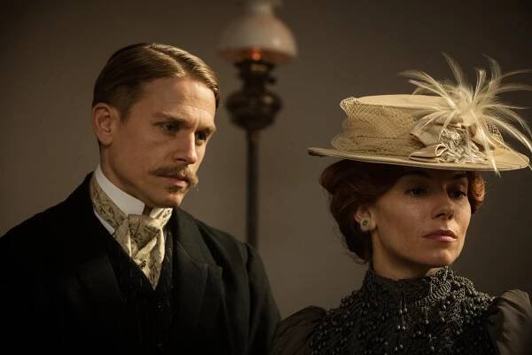 Ztracené město Z - Z filmu - Charlie Hunnam, Sienna Miller