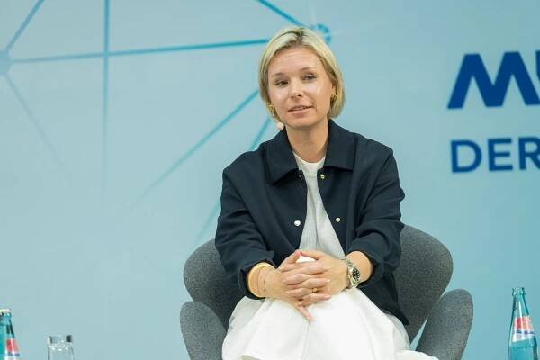 „Wer Pressefreiheit wirklich will, muss die Rahmenbedingungen sichern, unter denen freie Presse möglich ist” – Julia Becker