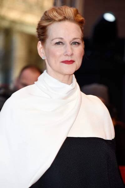 Laura Linney - Golden Globes