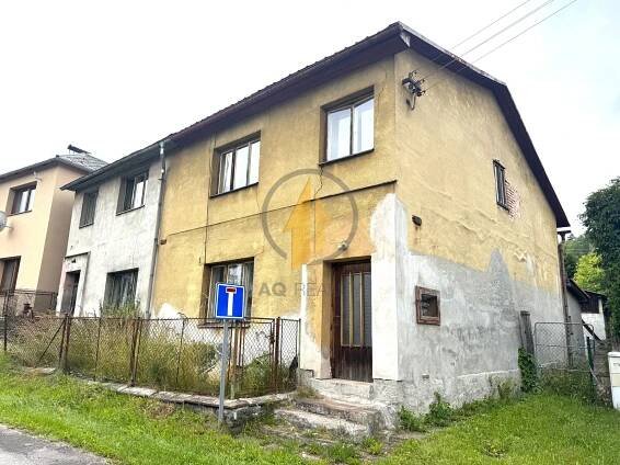 Prodej rodinného domu se zahradou o celkové ploše 240 m² v o