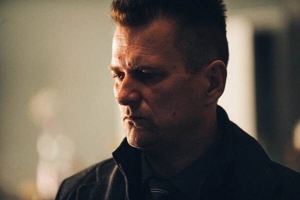 Smyčka - Z filmu - Zsolt Anger