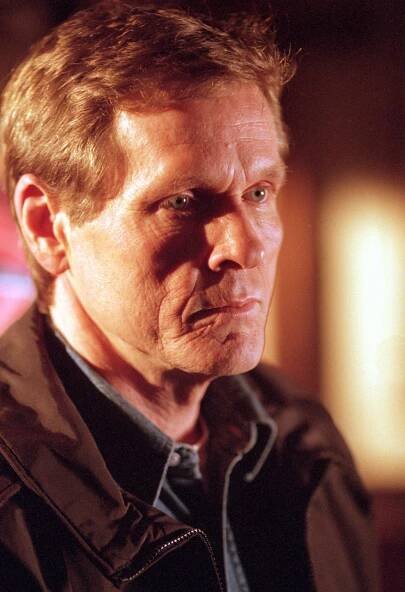 Roswell - Crazy - Z filmu - William Sadler