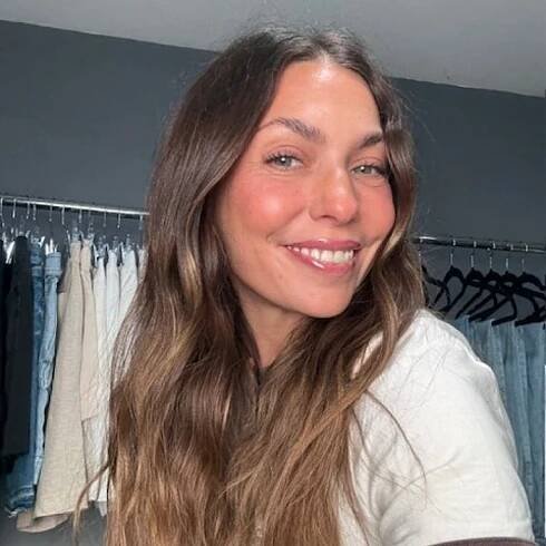 Style expert Melissa Garcia using R+Co's Air Dry Crème.