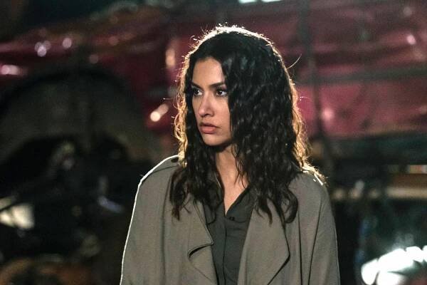 Ospalá díra - Nenasytný - Z filmu - Janina Gavankar