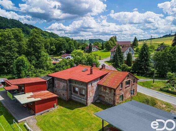 Prodej rodinného domu ve Stárkově, 1173 m2 | Reality.iDNES.cz 