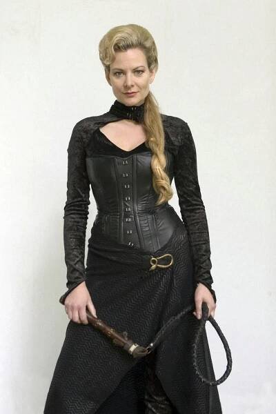 Sara Stewart - Robin Hood - Promo